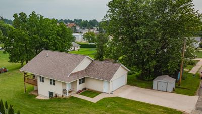 107 Sw 5 Avenue, House other with 3 bedrooms, 1 bathrooms and null parking in Waukon IA | Image 3