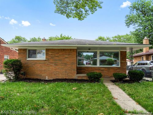 24412 Culver St, Saint Clair Shores, MI, 48080-3119 | Card Image