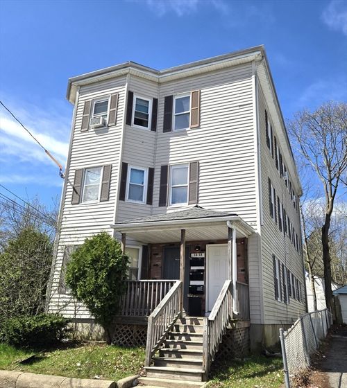 apt-2r-16 Bunker Ave, Brockton, MA, 02301-7293 | Card Image