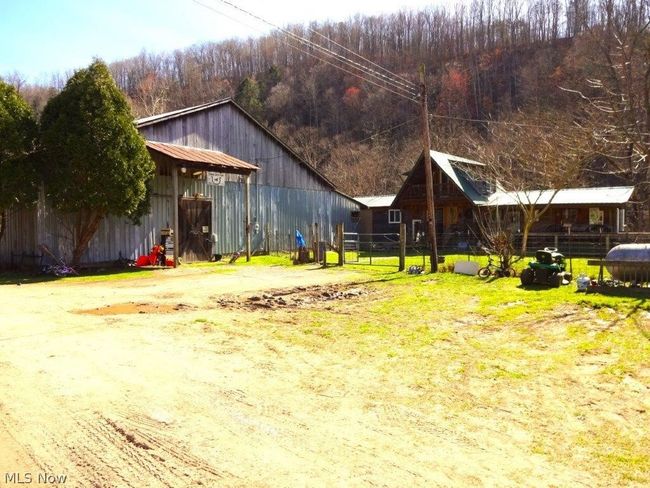14479 Elk River Rd, House other with 2 bedrooms, 2 bathrooms and null parking in Duck WV | Image 44