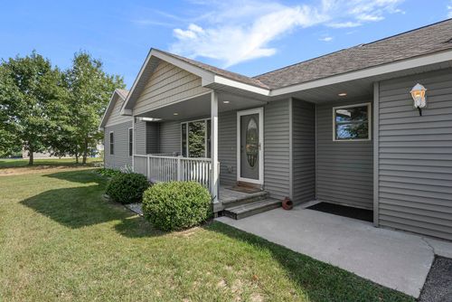 6279 Jeffrey Pl, Grawn, MI, 49637-8500 | Card Image