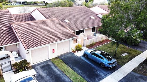 83-16600 Greens Edge Cir, Weston, FL, 33326-1888 | Card Image