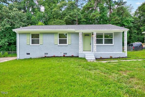 206 Plaza Dr, Garner, NC, 27529-2728 | Card Image