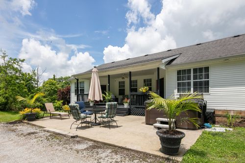 1335 Curtis Pike, Richmond, KY, 40475-9701 | Card Image