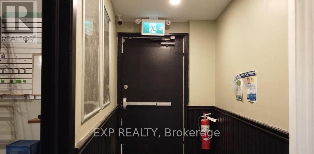 Commercial Lease in St. Catharines (Downtown) 2