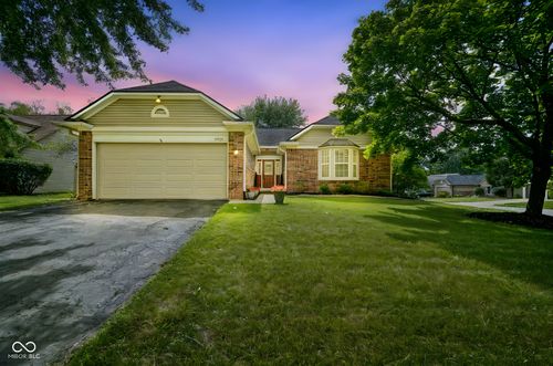 11352 Cherry Hill Ct, Fishers, IN, 46038-2426 | Card Image