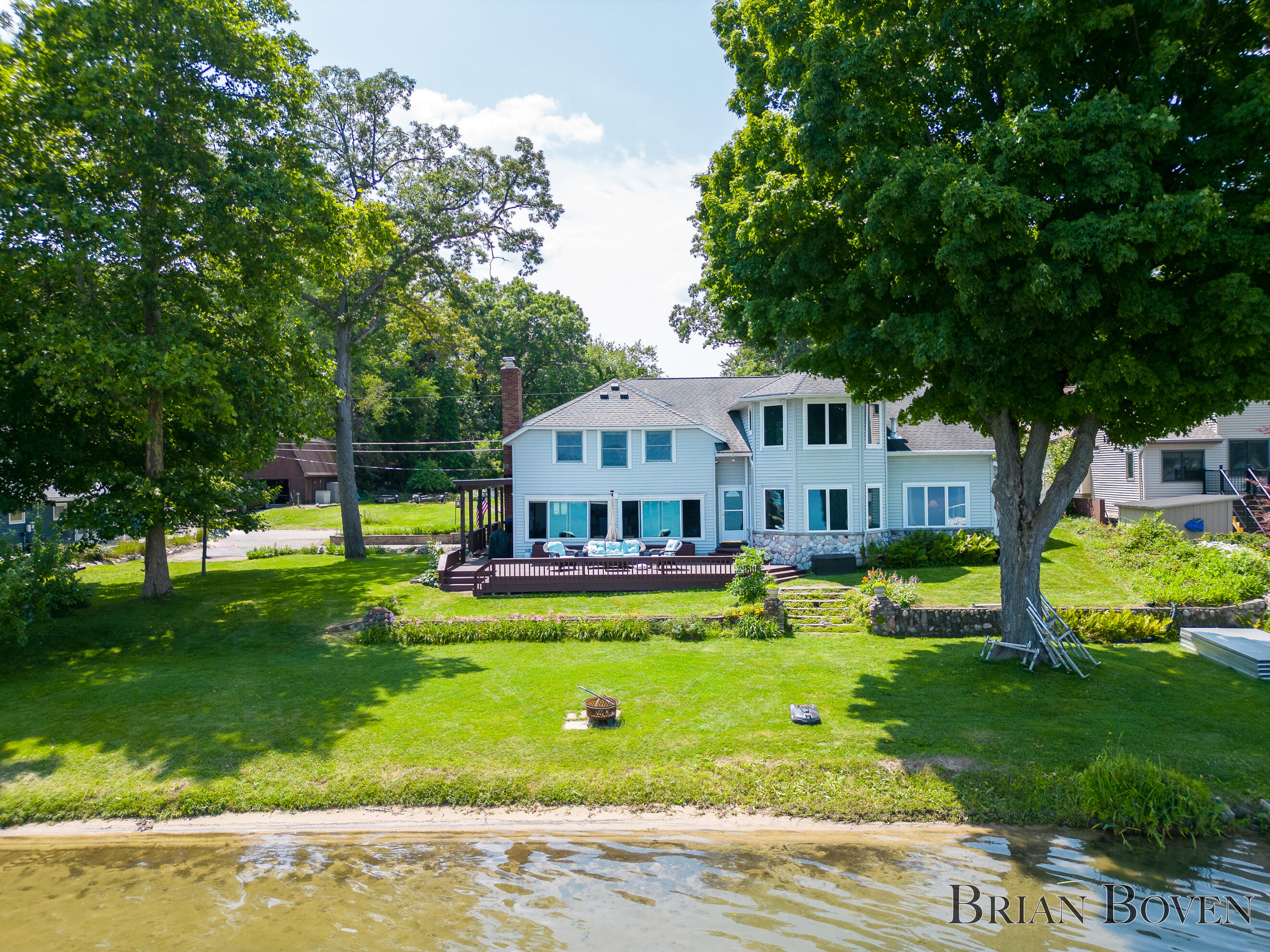 Kitson Dr, Rockford, MI 49341