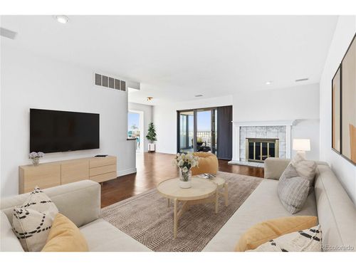 1404-130 N Pearl St, Denver, CO, 80203-4191 | Card Image