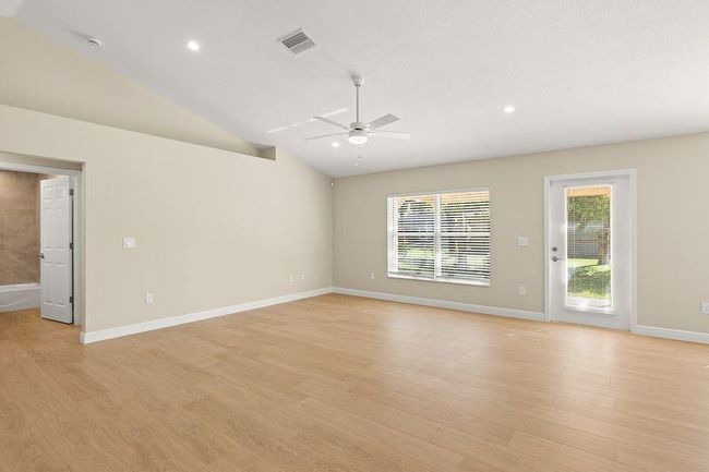 1590 Polynesian Ln, House other with 4 bedrooms, 2 bathrooms and null parking in SEBASTIAN FL | Image 6