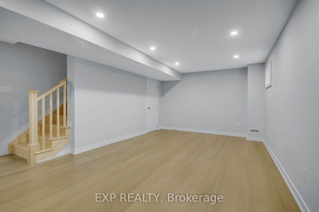 2021 Elevation Rd, House attached with 3 bedrooms, 3 bathrooms and 2 parking in Nepean ON | Image 38