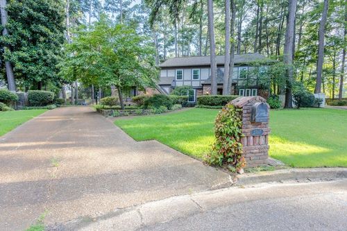 2707 Brook Bridge Cv, Germantown, TN, 38138-6256 | Card Image