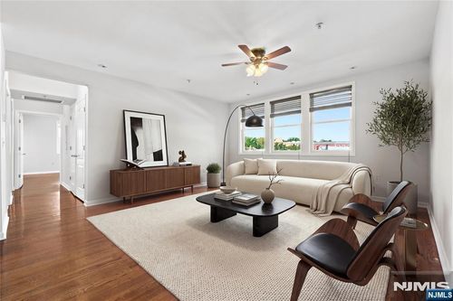 22 Sylvan St, Rutherford, NJ, 07070-2087 | Card Image