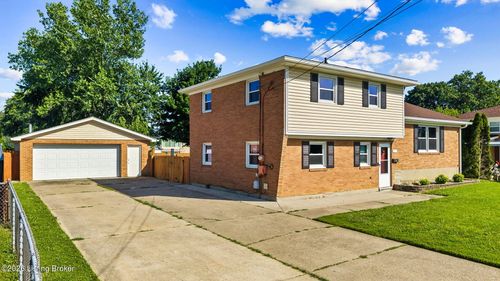 11011 Oliverda Dr, Louisville, KY, 40272-4465 | Card Image