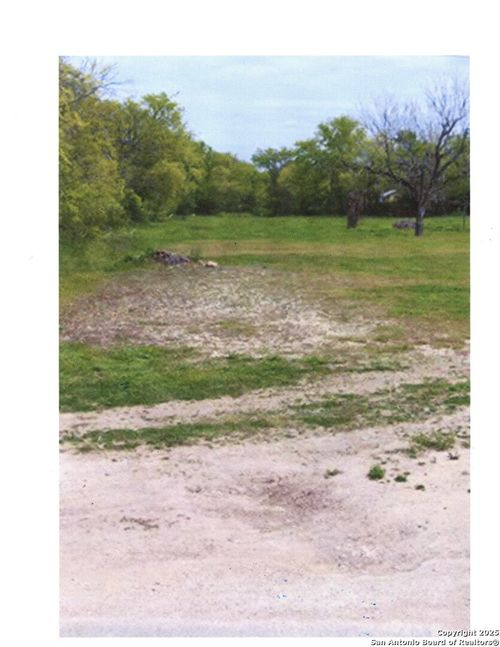 154, 158, 162 Bonair Dr, San Antonio, TX, 78222 | Card Image