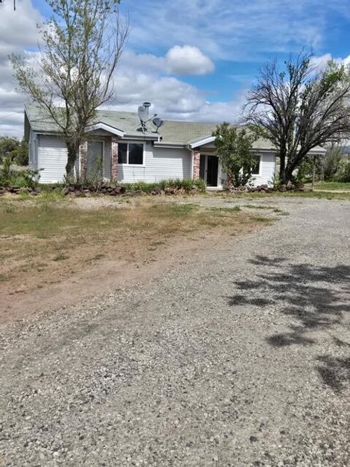 6516 Jade Ave, Montague, CA, 96064-9003 | Card Image