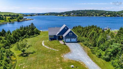 4 Emerald Dr, Three Fathom Harbour, NS, B0J2L0 | Card Image