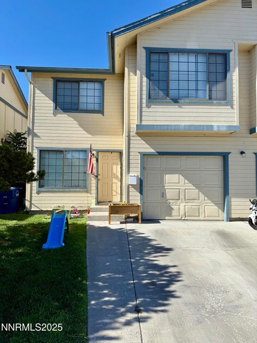 822 W Richards St, Fallon, NV, 89406-3200 | Card Image