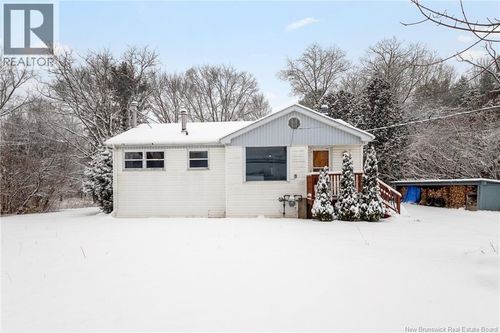 2268 Rte 102, Lincoln, NB, E3B8N2 | Card Image