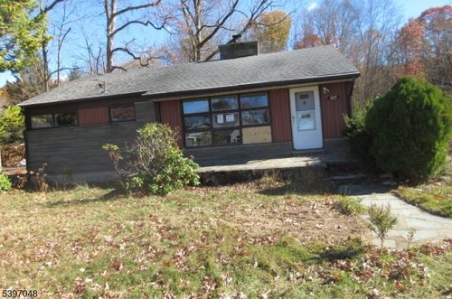 264 Cozy Lake Rd, Oak Ridge, NJ, 07438-9138 | Card Image