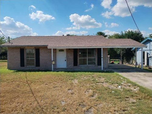 1006 Mesquite St, Refugio, TX, 78377-3021 | Card Image