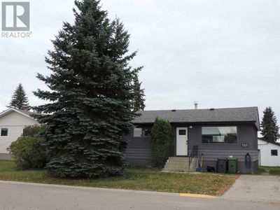 5121 53 Ave, House other with 4 bedrooms, 2 bathrooms and 2 parking in Rimbey AB | Image 1