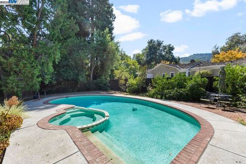 4 La Serena Way, Alamo, CA, 94507-2126 | Card Image