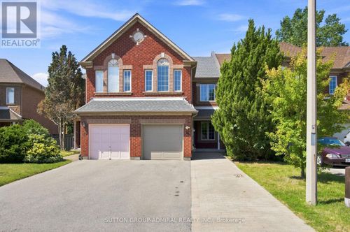 14 Craddock St, Maple, ON, L6A2S1 | Card Image