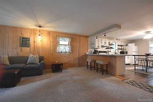 6104 Sunset Dr, Saint Helen, MI, 48656-9201 | Card Image