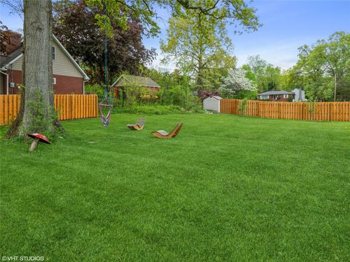 1 Oak Rd, Beacon, NY, 12508-1553 | Card Image
