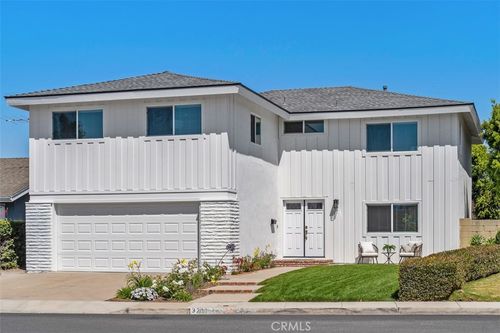 3790 Violet St, Seal Beach, CA, 90740-3022 | Card Image