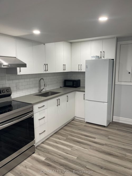 30 Lavron Crt, Markham, ON, L3S2N8 | Card Image