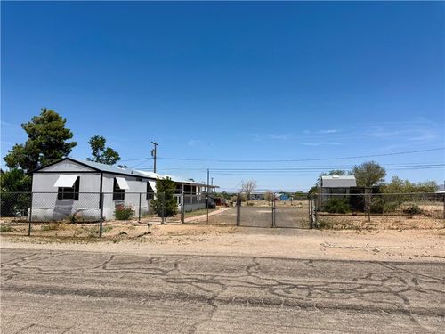3589 E Robin Ln, Kingman, AZ, 86409-2803 | Card Image