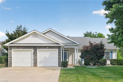 1745 Beeson Park Ln, Kernersville, NC, 27284-6517 | Card Image