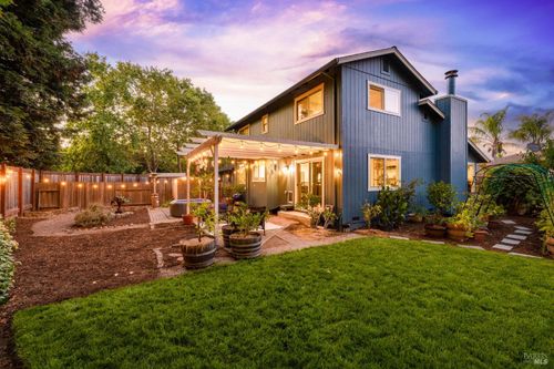 2484 College Park Circle, Santa Rosa, CA, 95401 | Card Image