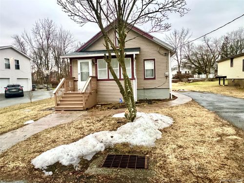 55 Hulse Ave, Middletown, NY, 10940-2409 | Card Image