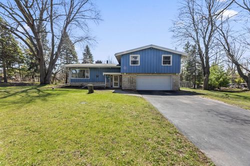 N84W12863 Ronald Drive, Menomonee Falls, WI, 53051 | Card Image