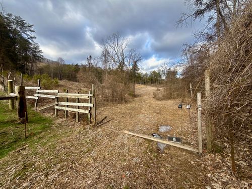 25 Coy Bradley Ln, Bulls Gap, TN, 37711 | Card Image