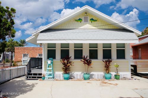 118 Hall Pl, Neptune Beach, FL, 32266-6111 | Card Image