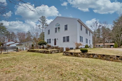 16 Poole Rd, Belchertown, MA, 01007-9444 | Card Image
