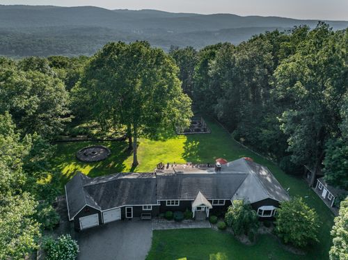 15 Osborn Rd, Sherman, CT, 06784-1433 | Card Image