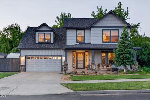 20696 Barton Crossing Way, Bend, OR, 97701-7722 | Card Image