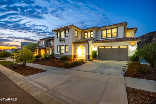 25051 Hidden Willow Cir, Santa Clarita, CA, 91387-1463 | Card Image