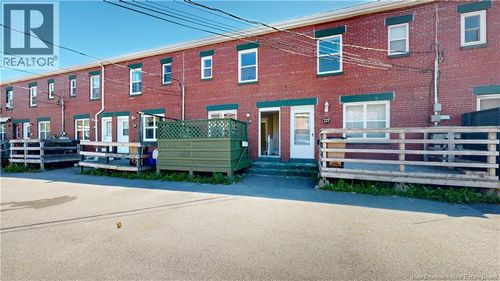 229 Gilbert St, Saint John, NB, E2K4E4 | Card Image