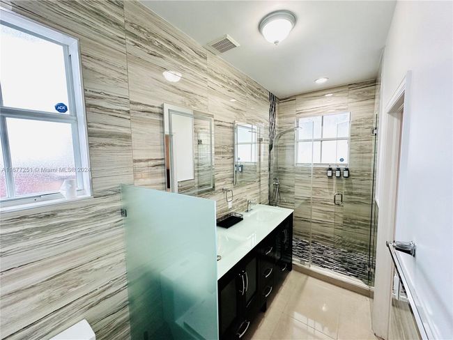 10886 Sw 242 Nd St, House other with 4 bedrooms, 2 bathrooms and null parking in Homestead FL | Image 22