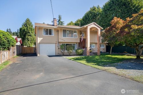 17629 72nd Ave W, Edmonds, WA, 98026-5503 | Card Image