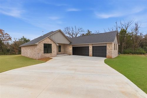 1328 Cedar St, Harrah, OK, 73045 | Card Image