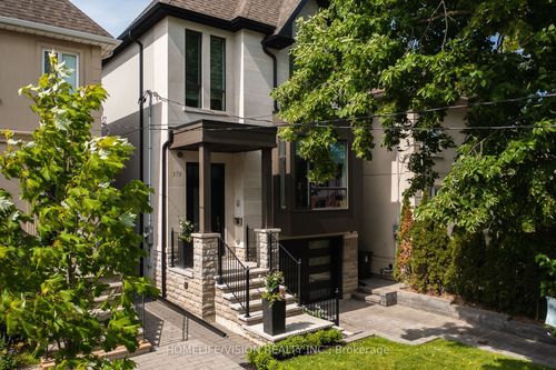 378 Manor Rd E, Toronto, ON, M4S1S2 | Card Image