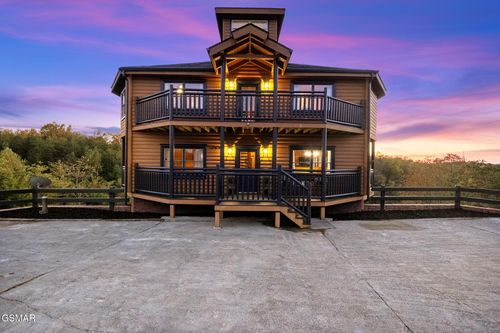 2081 Kerr Rd, Sevierville, TN, 37876-0837 | Card Image