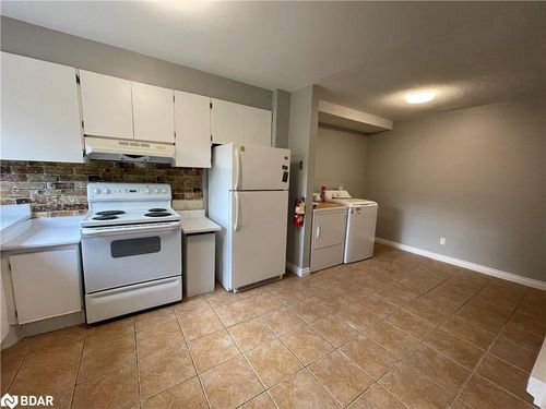 2-455 Albert St, Waterloo, ON, N2L5A7 | Card Image