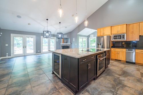 135 Pond Ct, Springboro, OH, 45066-8451 | Card Image
